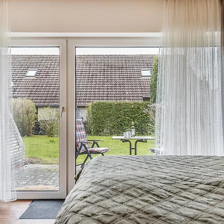 50181 Apartment *